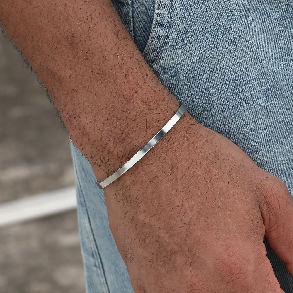 Cuban Edge Minimal Cuff