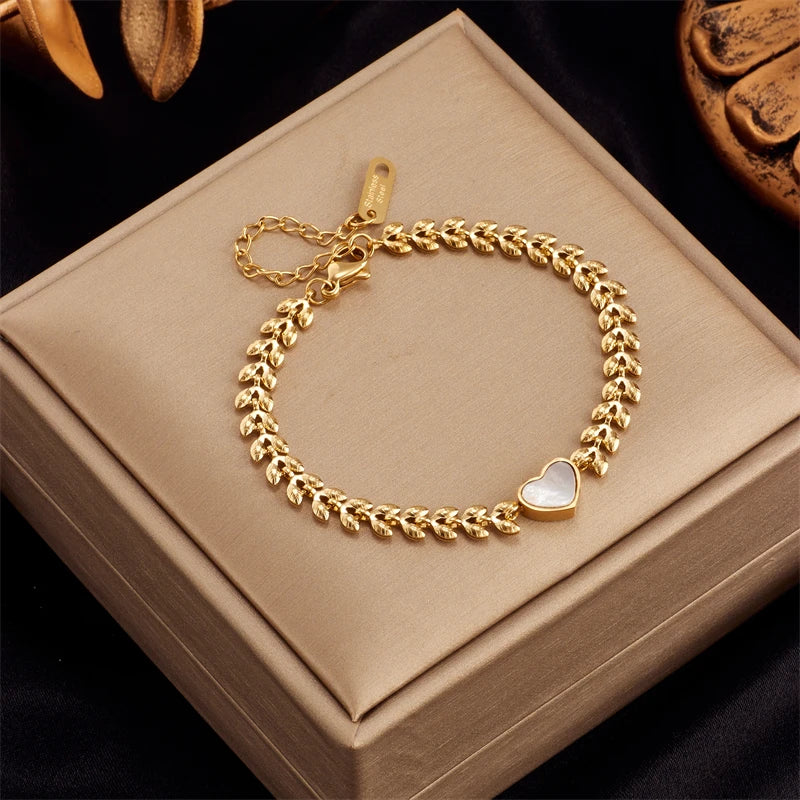 LuxeCharm Gold Bracelet