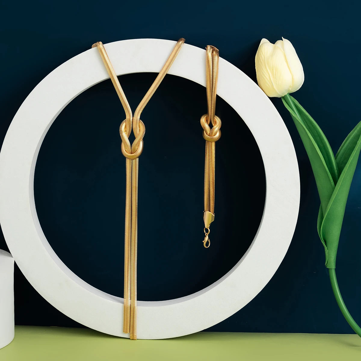 ShadowFlow Necklace & Bracelet Set