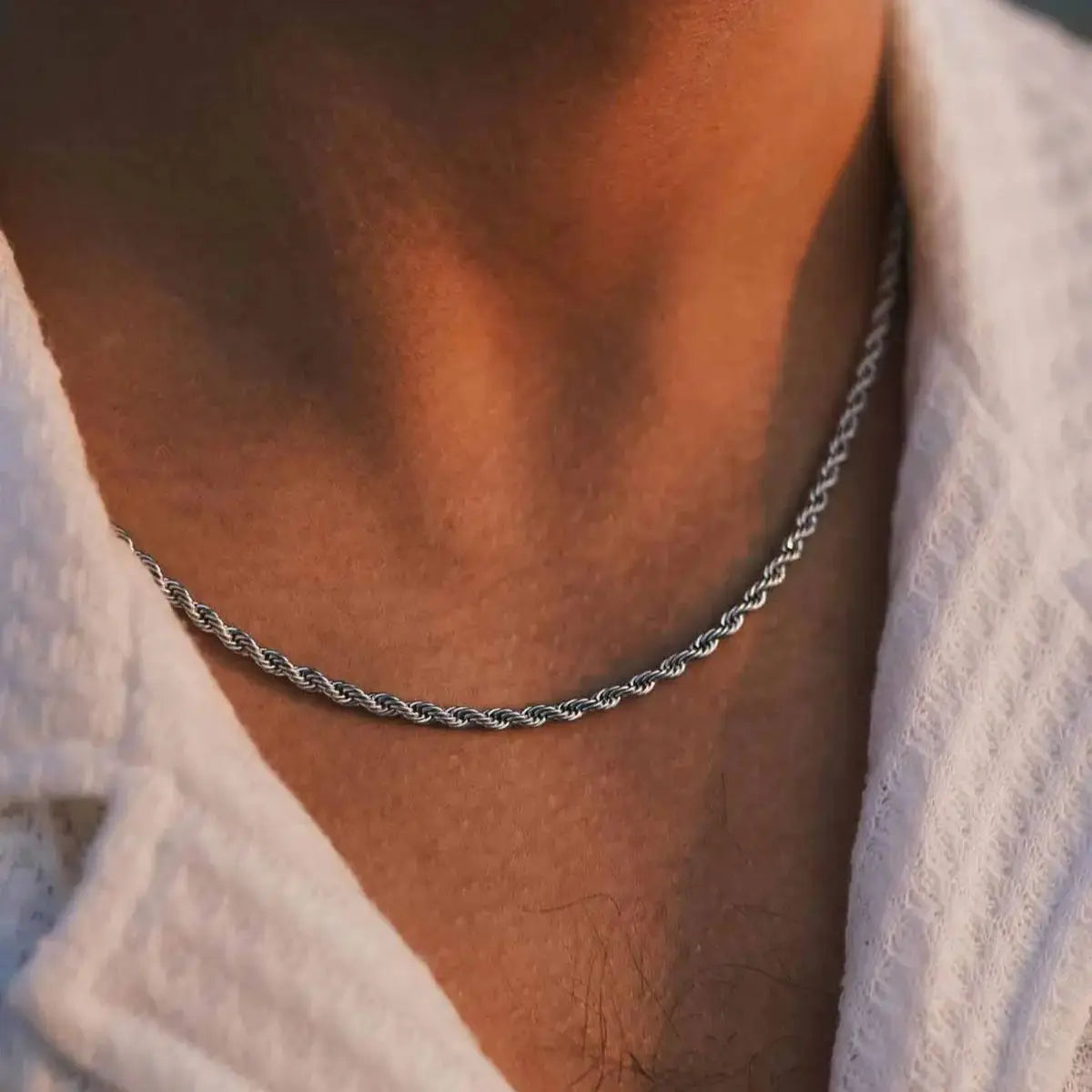 Bold Loop Rope Necklace